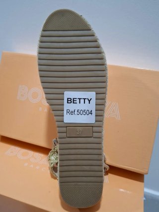 Sandalias doradas Bosanova