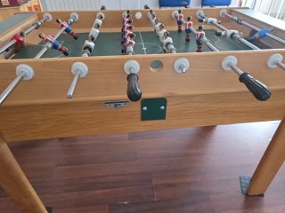 Futbolín de madera