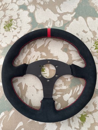 Volante OMP 15” piel vuelta semi plano negro/rojo
