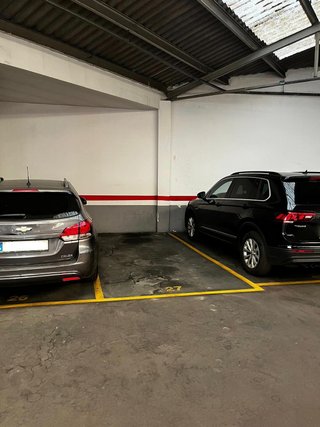 Plaza de parking grande en venta