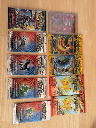 Lote Pokémon: Sobres Sellados y Carta