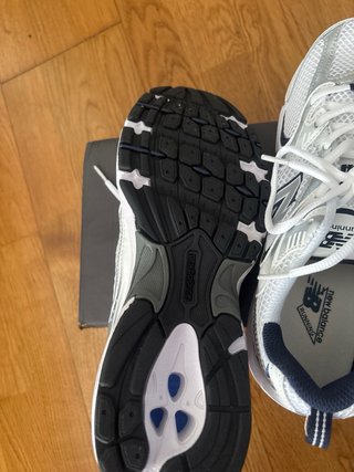 Zapatillas New Balance Plata/Blanco