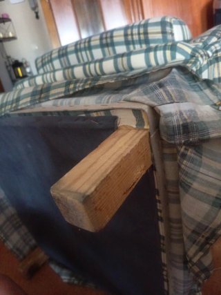 Sillón de tela a cuadros