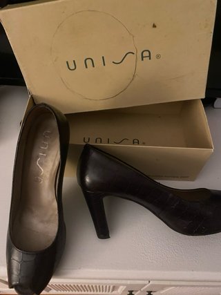 Zapatos de tacón Unisa marrones
