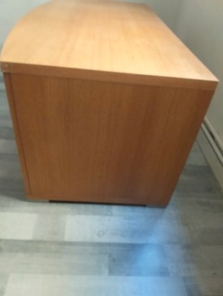 Mueble TV curvo madera claro Recoger en domicilio