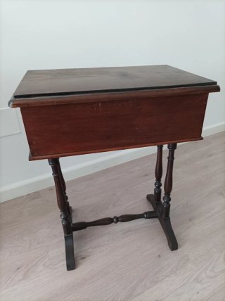 Costurero antiguo tapa espejo