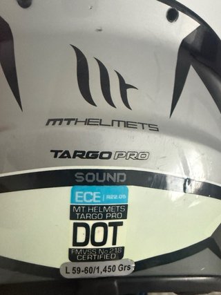 Casco MT HELMETS