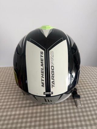 Casco MT HELMETS