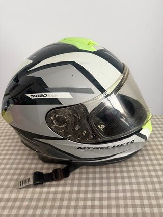 Casco MT HELMETS