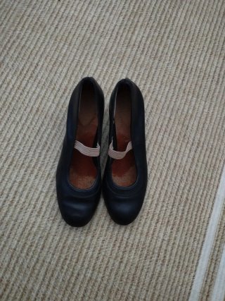 Zapatos flamenco 34 clavos El Rocio negros