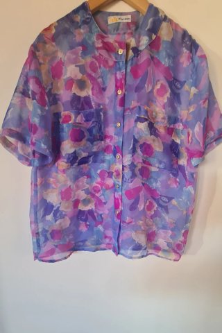 Camisa juvenil floral