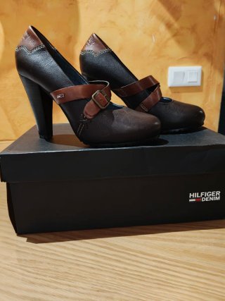 Zapatos tacón Tommy Hilfiger Marrón T-39