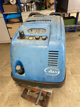 2 Hidrolimpiadoras Karcher y Galax Agua Caliente