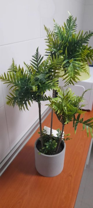Planta artificial palmera decorativa