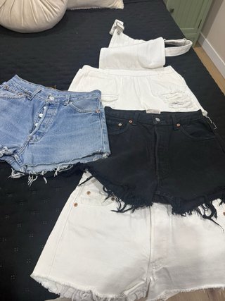 Precio de Lote 4 shorts vaqueros Levi's y mas t-S