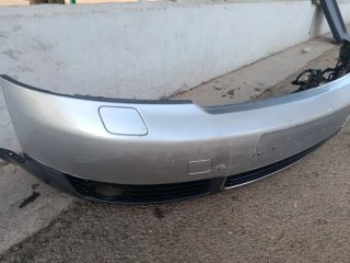 Paragolpes audi A4 b6 con lavafaros