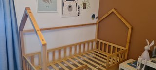 Cama infantil tipo casita de madera Muemue