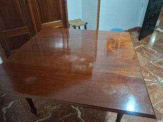 Mesa extensible de comedor de madera