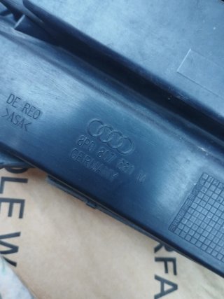 REJILLA PARAGOLPE AUDI A3 8P