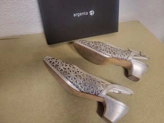 Zapatos de fiesta plateados talla 38
