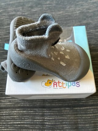 Zapatillas Attipas grises T21.5