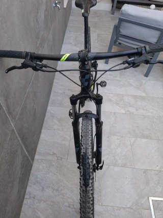 Bicicleta de Montaña Cube