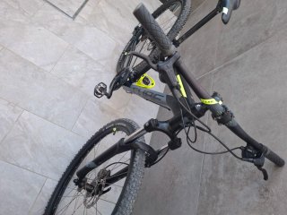 Bicicleta de Montaña Cube