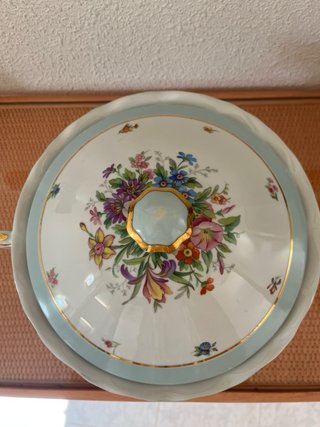 Sopera Limoges Porcelana Flores Dorada
