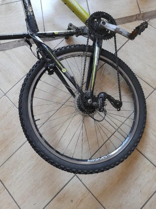 Bicicleta Montaña Verde y Negra