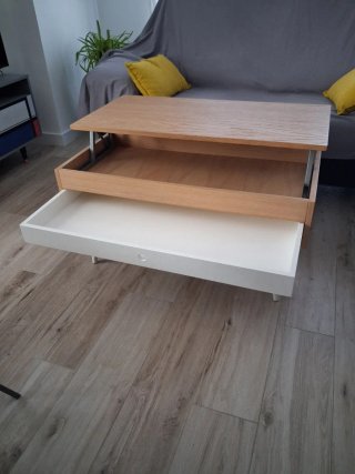 Mesa de centro elevable de madera