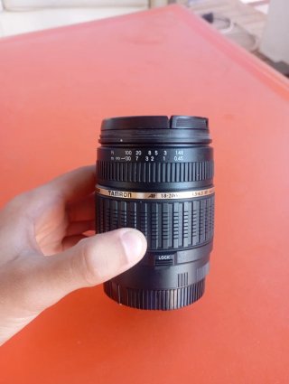 Objetivo Tamron 18-200mm AF EF