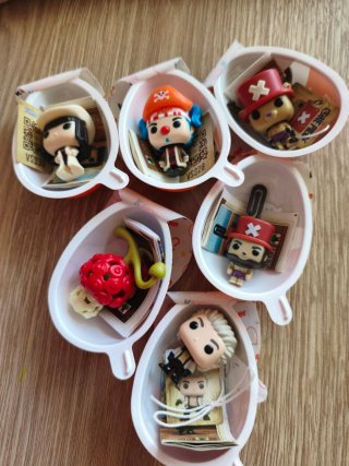 Intercambio figuras Funko Kinder Joy