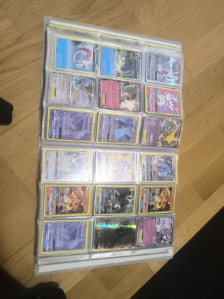 Álbum de cartas Pokémon completo