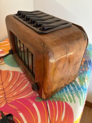 Radio d'epoca in legno CGE Supergioiello