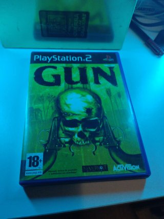 Gun PS2 (PlayStation 2)