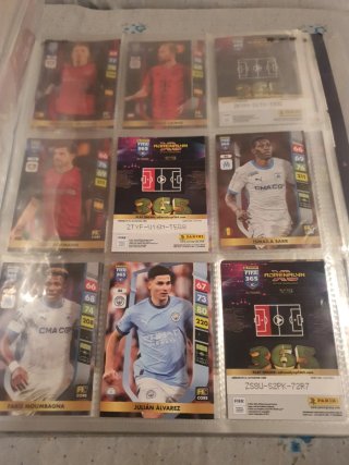 Álbum Panini FIFA 365 Adrenalyn XL 2025