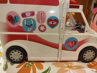 Avión de Juguete Barbie Rosa y ambulancia de barbi