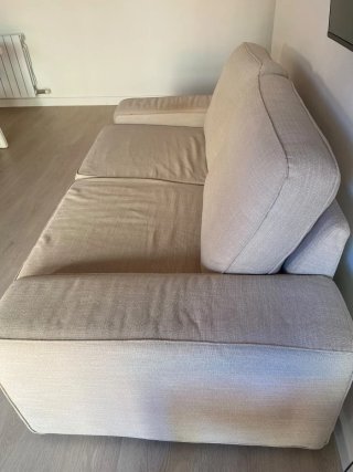 Sofá de tela beige 2 plazas