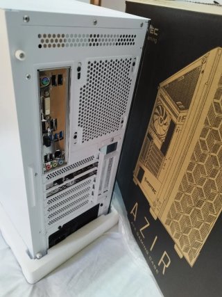 PC Gamer Ryzen 7 + RTX 4060 — 32GB / 2TB