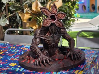 Adorno Tarta Demogorgon Alquiler