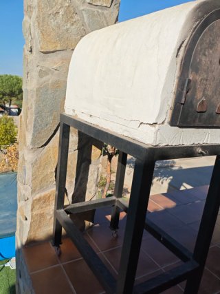 Horno de leña artesanal con ladrillo refractario