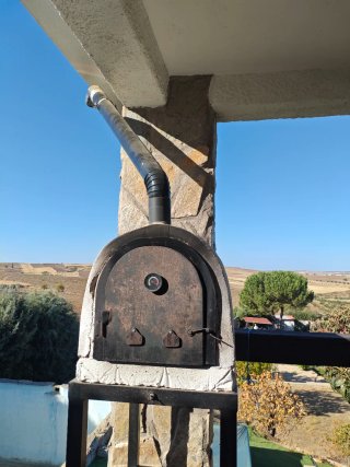 Horno de leña artesanal con ladrillo refractario
