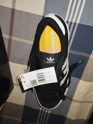 Zapatillas Adidas Nora Skate Negras Blancas