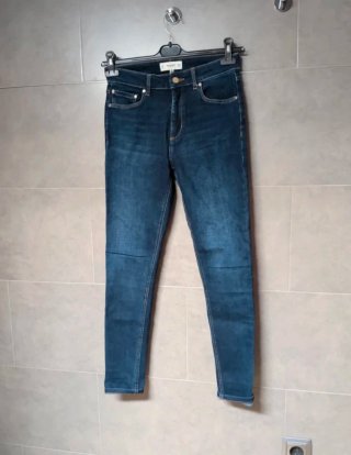 Pantalones pitillo Mango talla S