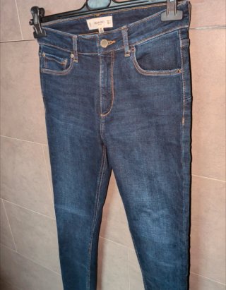 Pantalones pitillo Mango talla S