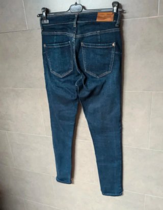 Pantalones pitillo Mango talla S