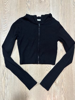 Sudadera con cremallera y capucha
