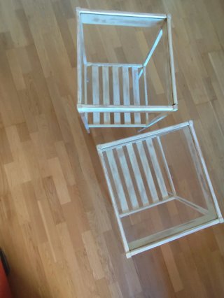 Mesitas bajas de cristal y madera