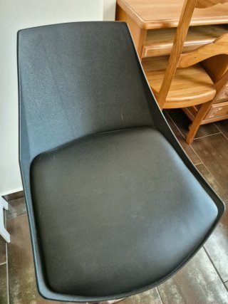 Taburete Alto Negro y Plateado