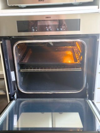 Horno Zanussi ZYB593XQ pirolítico